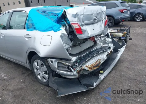 2009 Toyota Camry z USA, uszkodzony, nr VIN 4T4BE46K99R117822